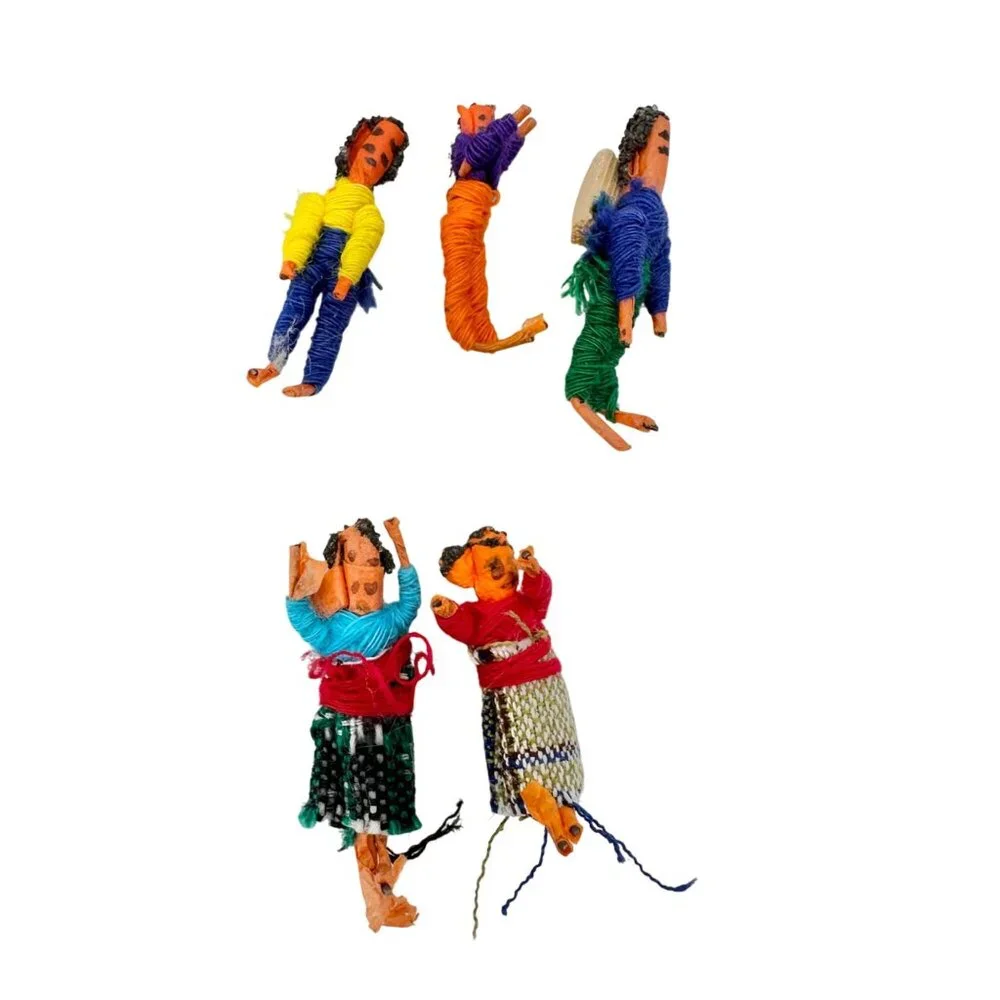 Vintage 1970s Guatemalan 1.25 In Worry Dolls Set Of 10 In Original Handmade Box